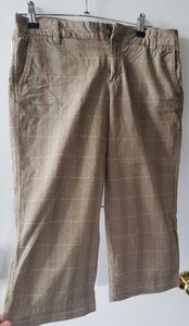 gap capri shorts